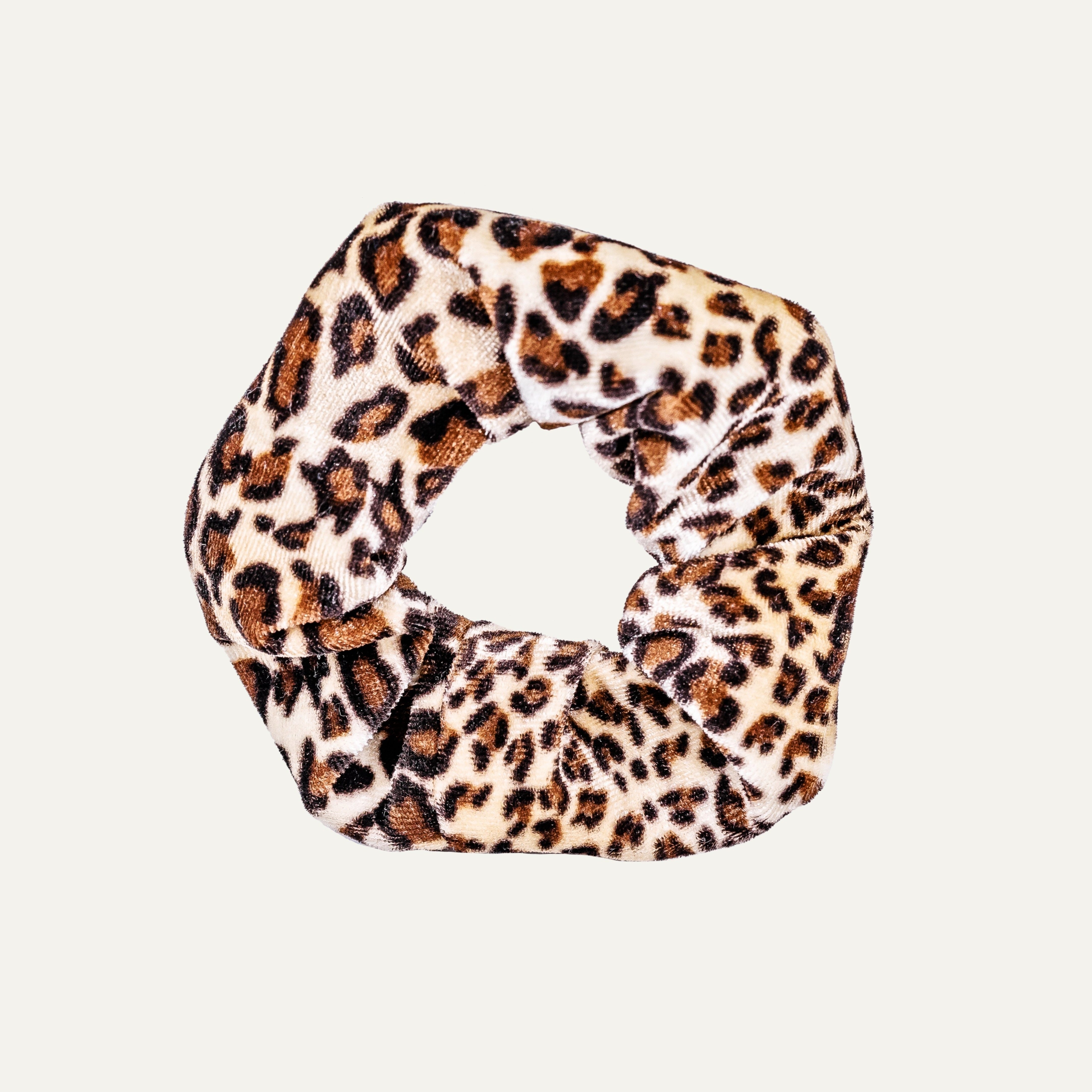 LEO VELVET SCRUNCHIE